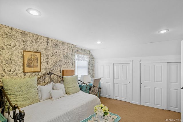 67 Combes Avenue, Hicksville, NY 11801