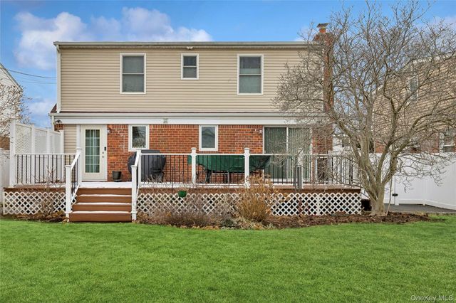 67 Combes Avenue, Hicksville, NY 11801