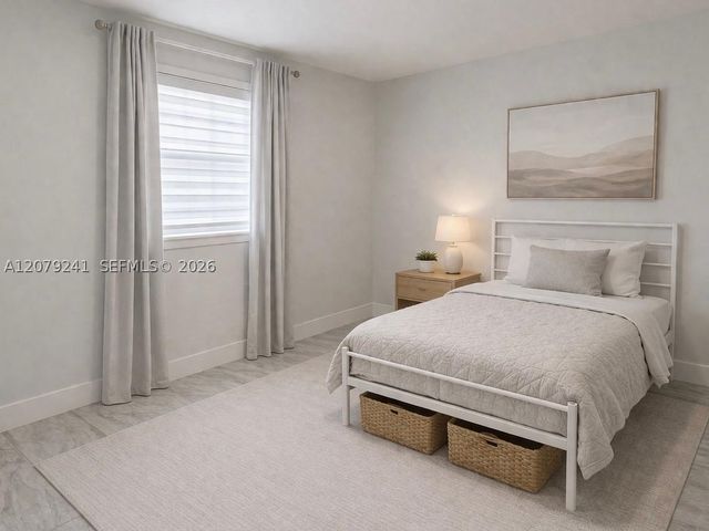6782 SW 25th St HS, Miami, FL 33155