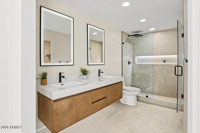 6153 N 28TH Place, Phoenix, AZ 85016