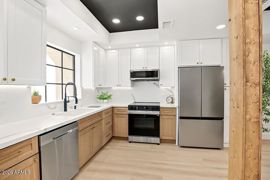 6153 N 28TH Place, Phoenix, AZ 85016 — photo 4