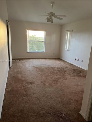 608 Gentle Breeze Drive, Clermont, FL 34715