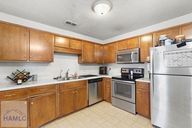 418 Lancaster Loop, Hinesville, GA 31313