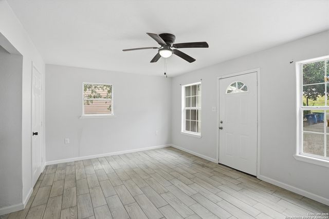 807 NE Frontage RD., Beeville, TX 78102