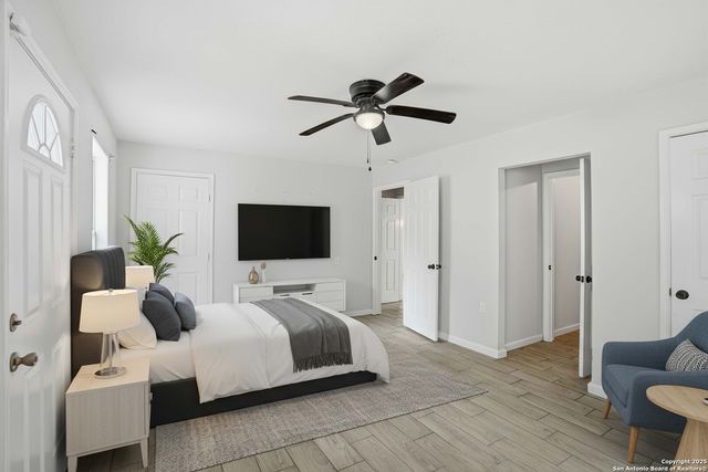 807 NE Frontage RD., Beeville, TX 78102