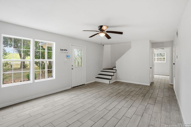 807 NE Frontage RD., Beeville, TX 78102