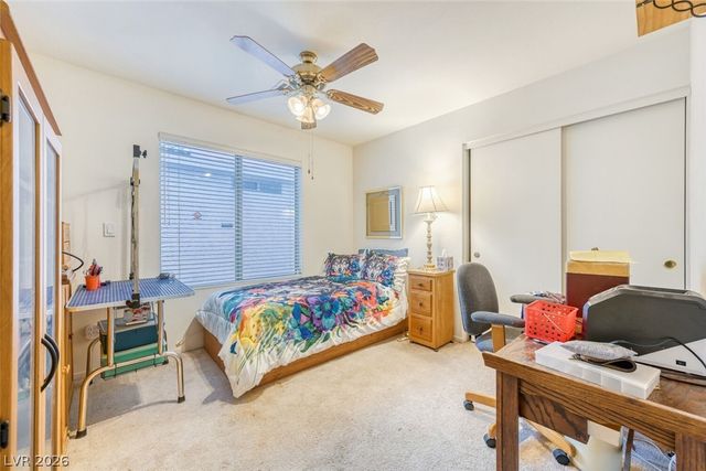 6413 Shining Sand Avenue, Las Vegas, NV 89142