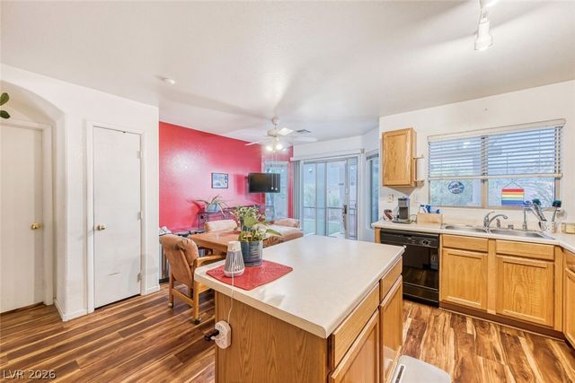 6413 Shining Sand Avenue, Las Vegas, NV 89142