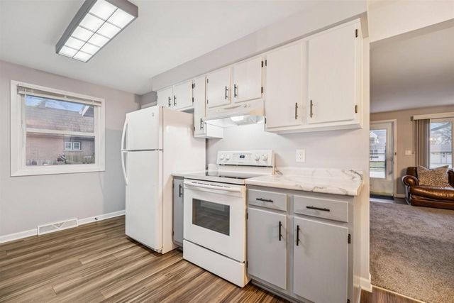 2715 SUPERIOR AVENUE, Sheboygan, WI 53083