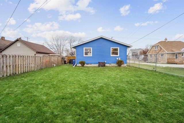 2715 SUPERIOR AVENUE, Sheboygan, WI 53083