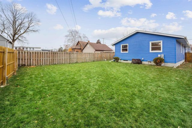 2715 SUPERIOR AVENUE, Sheboygan, WI 53083