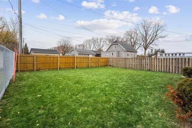 2715 SUPERIOR AVENUE, Sheboygan, WI 53083