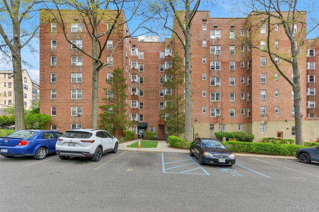 70 Locust Avenue 504B, New Rochelle, NY 10801