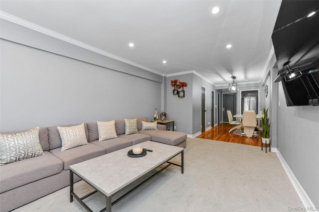 70 Locust Avenue 504B, New Rochelle, NY 10801