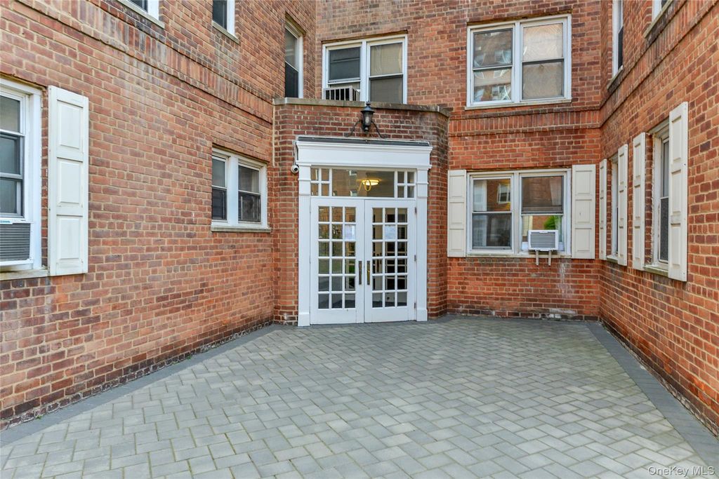 70 Locust Avenue 504B, New Rochelle, NY 10801