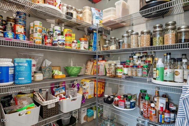 2703 NW 25th Street, Redmond, OR 97756