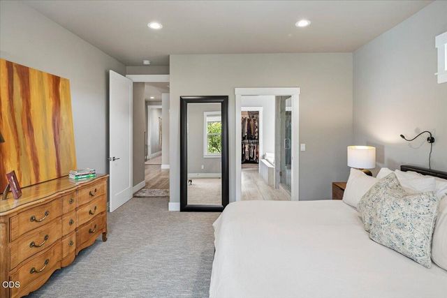 2703 NW 25th Street, Redmond, OR 97756