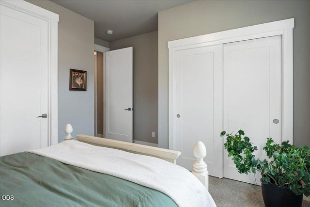 2703 NW 25th Street, Redmond, OR 97756