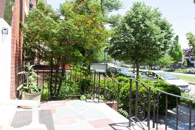 1743 Commonwealth Ave 1, Boston, MA 02135