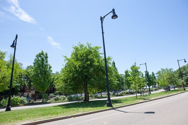 1743 Commonwealth Ave 1, Boston, MA 02135