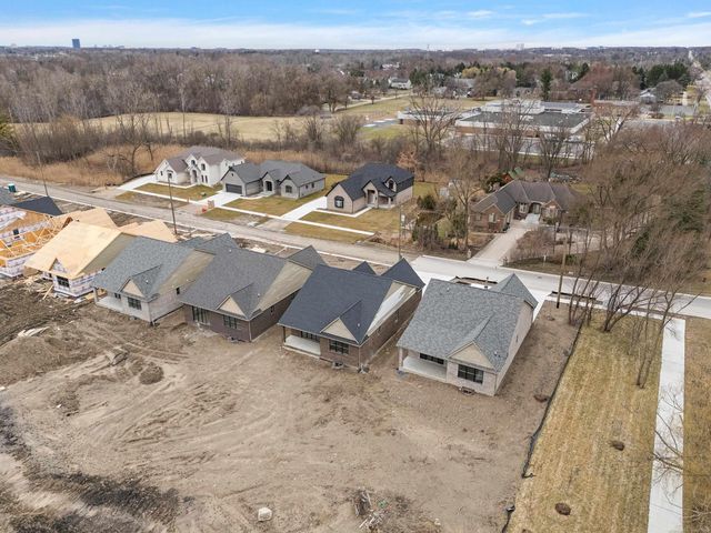 5871 Everton Court, Troy, MI 48085