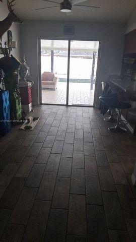 8016 APACHE LN, Lakeland, FL 33810