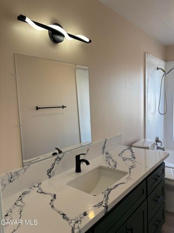 10611 N Garibaldi Dr Drive, California City, CA 93505