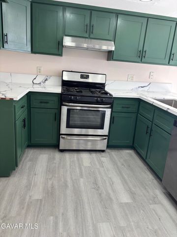 10611 N Garibaldi Dr Drive, California City, CA 93505