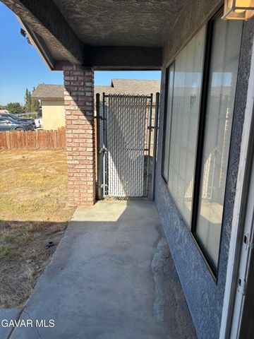 10611 N Garibaldi Dr Drive, California City, CA 93505