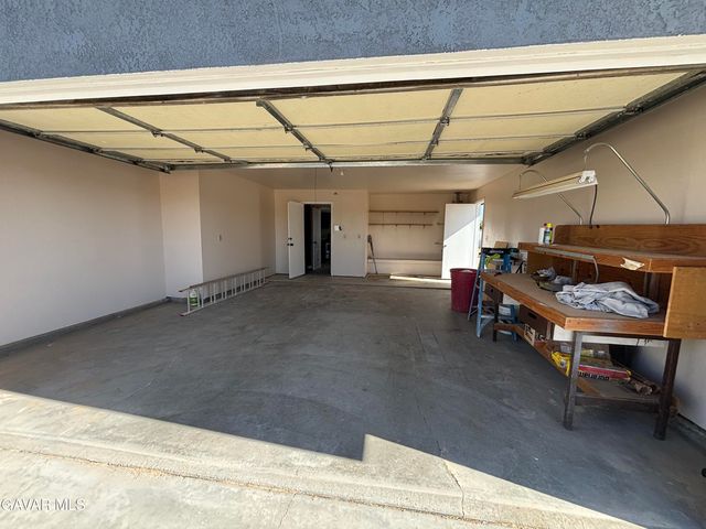10611 N Garibaldi Dr Drive, California City, CA 93505
