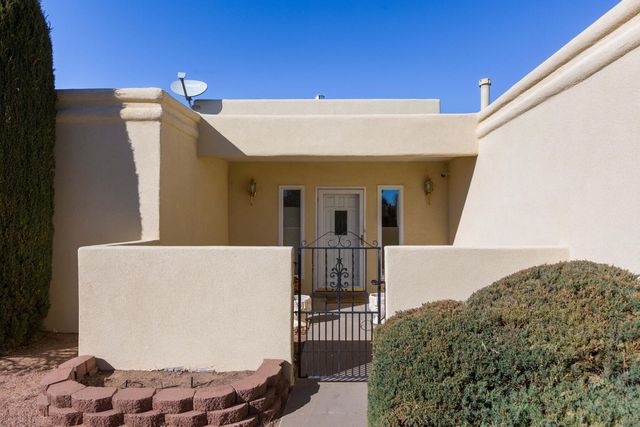 9615 Regal Ridge Drive NE, Albuquerque, NM 87114