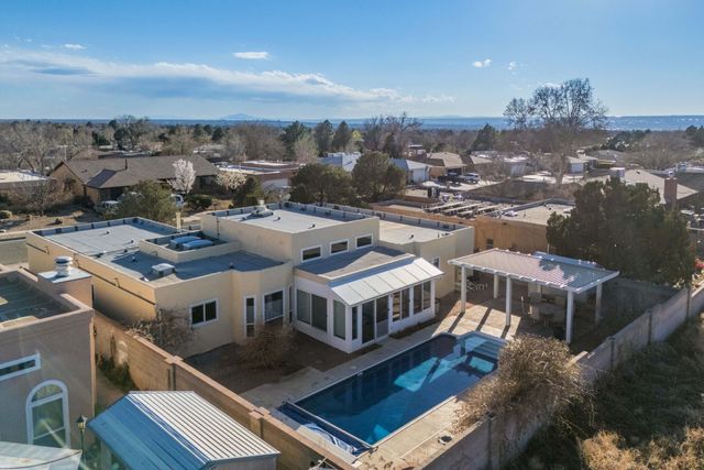 9615 Regal Ridge Drive NE, Albuquerque, NM 87114