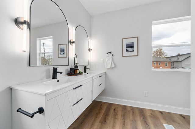 669 S 22nd Street, Columbus, OH 43205