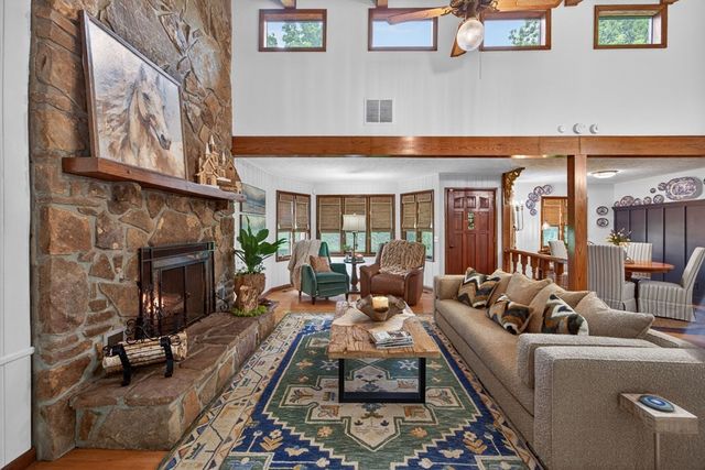 143 Griffintown Rd, Sparta, TN 38583