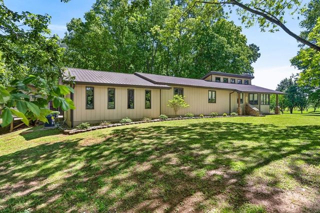 143 Griffintown Rd, Sparta, TN 38583