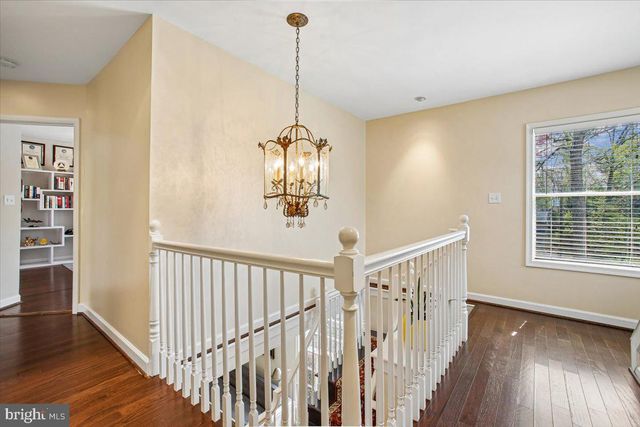 1305 KEY DR, Alexandria, VA 22302