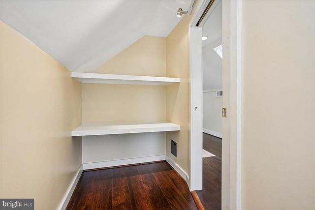 1305 KEY DR, Alexandria, VA 22302