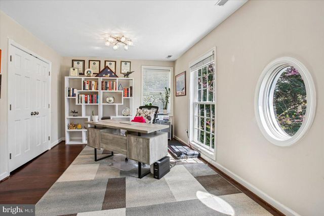 1305 KEY DR, Alexandria, VA 22302