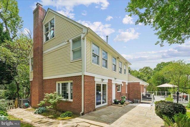 1305 KEY DR, Alexandria, VA 22302