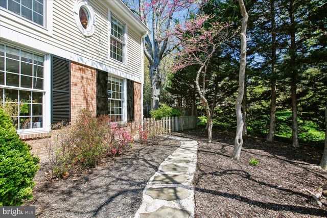 1305 KEY DR, Alexandria, VA 22302