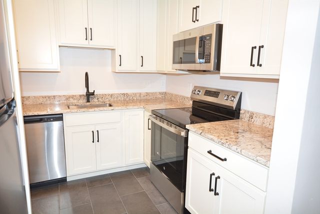 151 Milk Street 12, Westborough, MA 01581