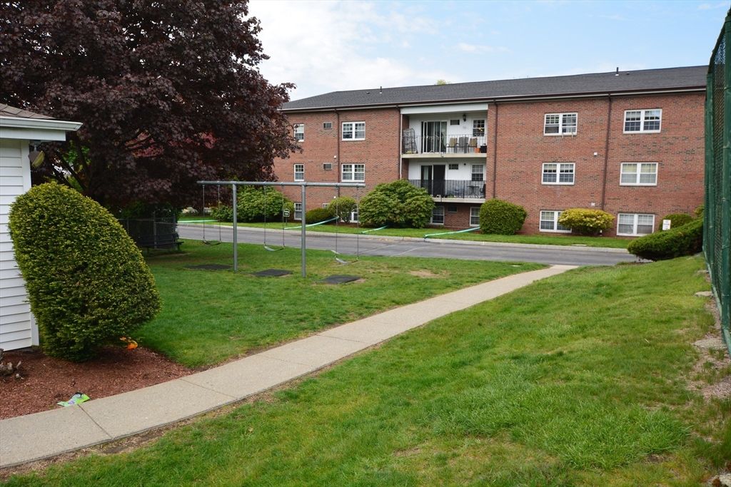 151 Milk Street 12, Westborough, MA 01581