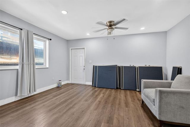 1880 NW 69th St, Miami, FL 33147