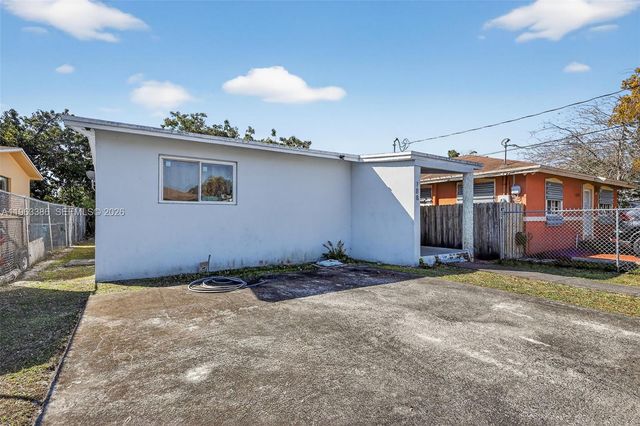 1880 NW 69th St, Miami, FL 33147