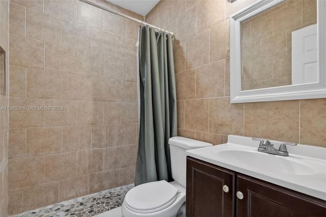 1880 NW 69th St, Miami, FL 33147