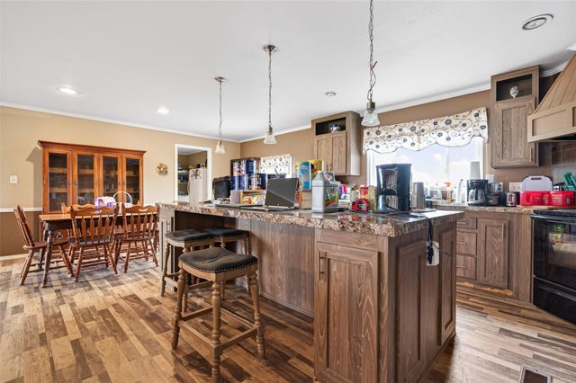 3588 Centerhill Road, Bellville, TX 77418