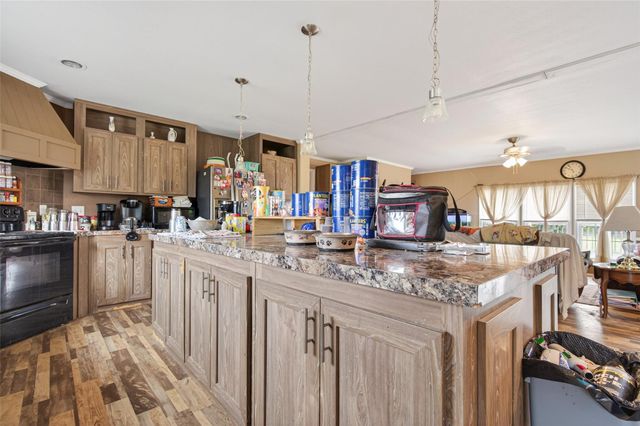 3588 Centerhill Road, Bellville, TX 77418