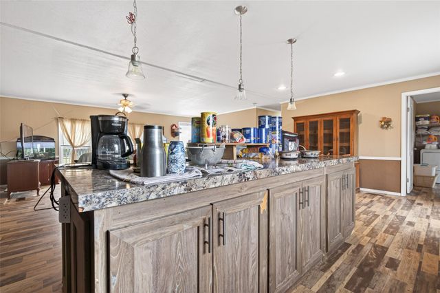 3588 Centerhill Road, Bellville, TX 77418