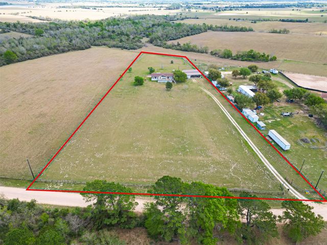 3588 Centerhill Road, Bellville, TX 77418
