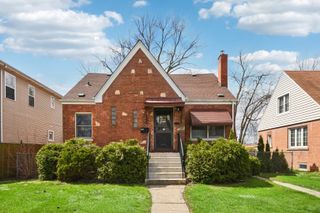9404 S 55th Court, Oak Lawn, IL 60453